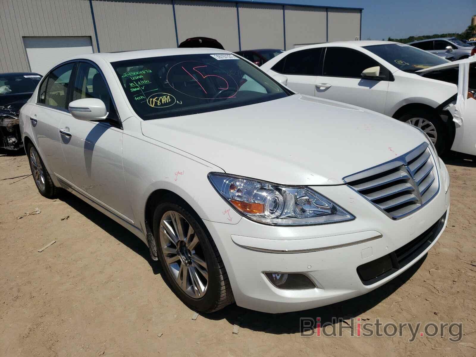 Photo KMHGC4DE7BU142940 - HYUNDAI GENESIS 2011