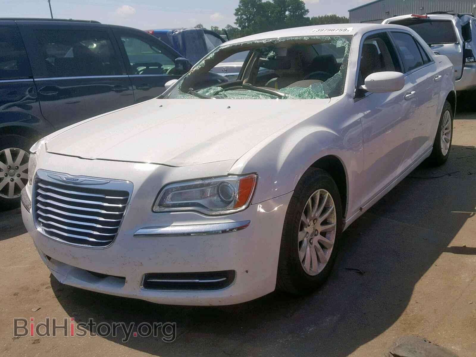 2014 CHRYSLER 300 - VIN: 2C3CCAAG3EH135986 - Фото 2