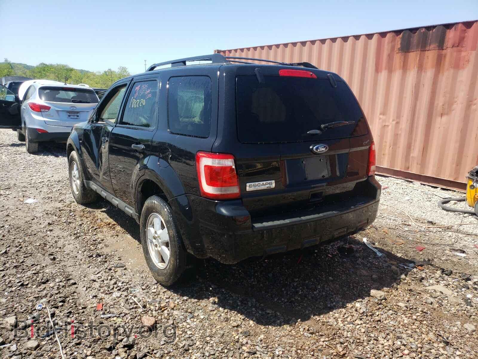 2011 FORD ESCAPE - VIN: 1FMCU0D76BKB85232 - Фото 3