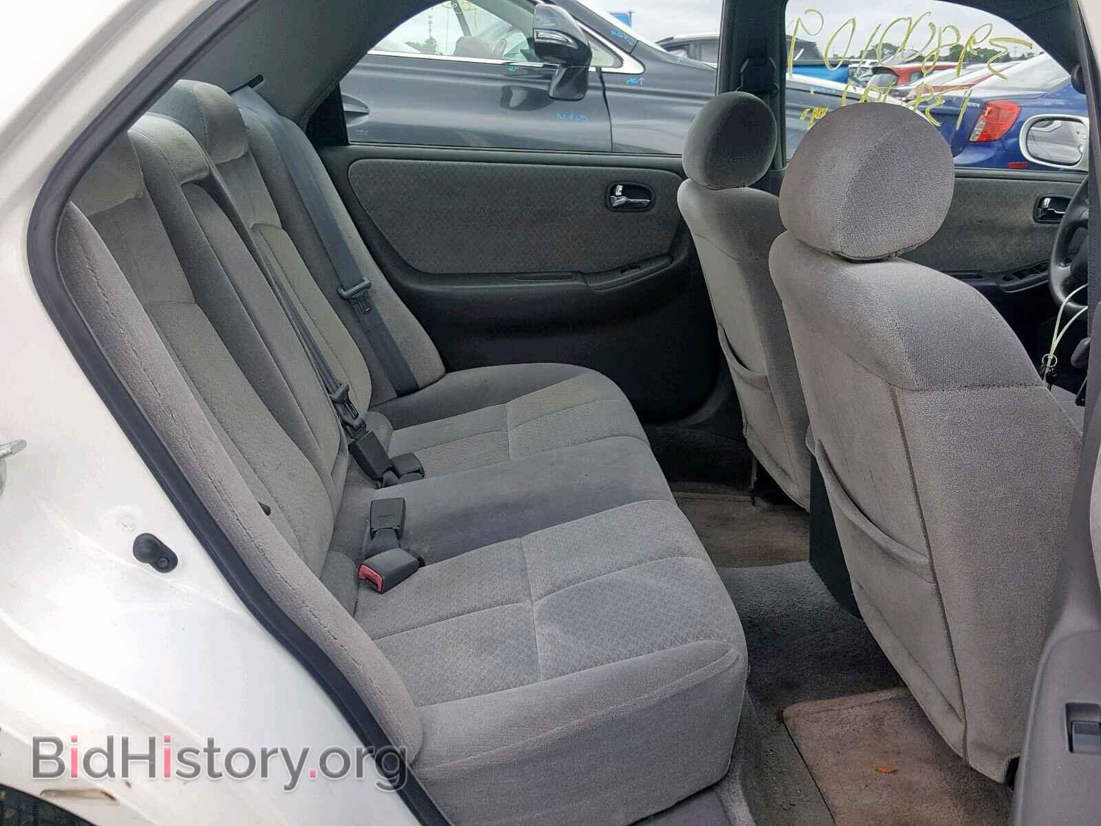 2000 MAZDA 626 - VIN: 1YVGF22C6Y5161090 - Фото 6