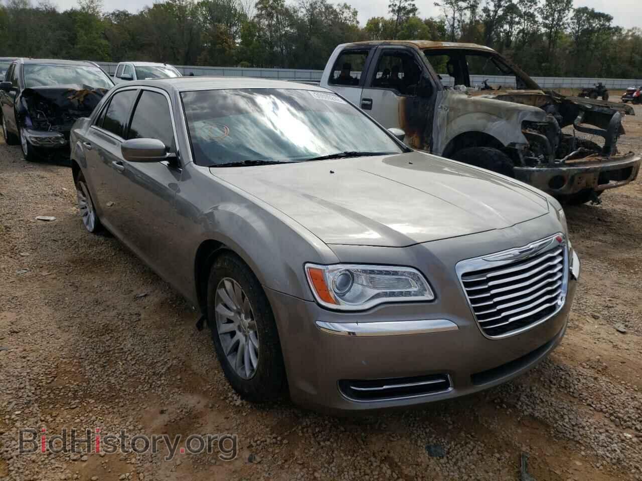 Фотография 2C3CCAAG0EH289104 - CHRYSLER 300 2014