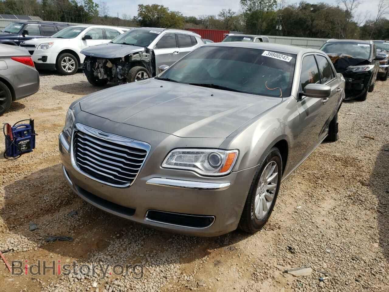 2014 CHRYSLER 300 - VIN: 2C3CCAAG0EH289104 - Фото 2