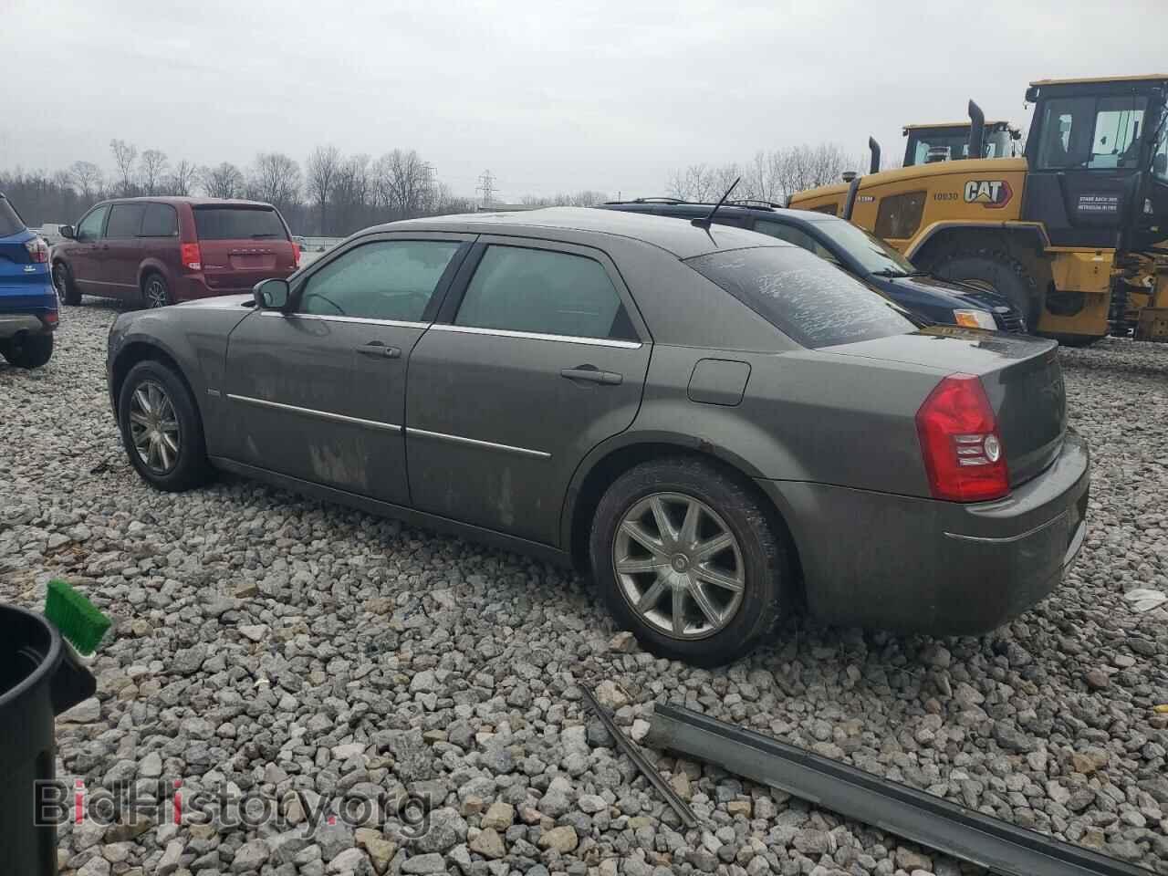2008 CHRYSLER 300 - VIN: 2C3LA53G48H306887 - Фото 2
