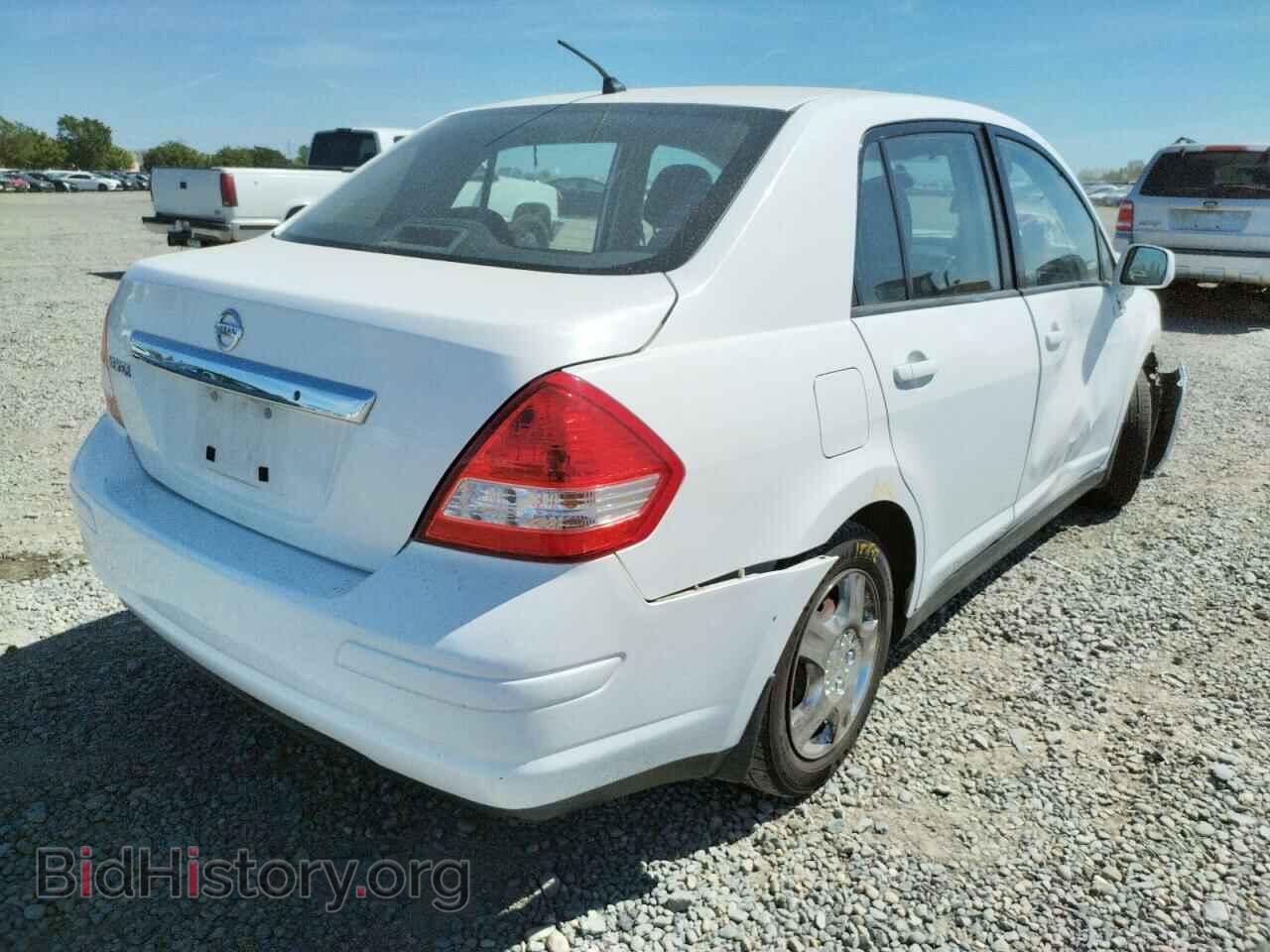 2011 NISSAN VERSA - VIN: 3N1BC1AP3BL361748 - Photo 4