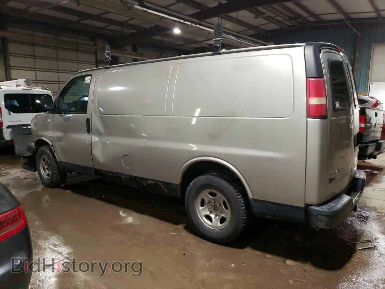 2006 CHEVROLET EXPRESS - VIN: 1GTFG15T861128004 - Фото 2