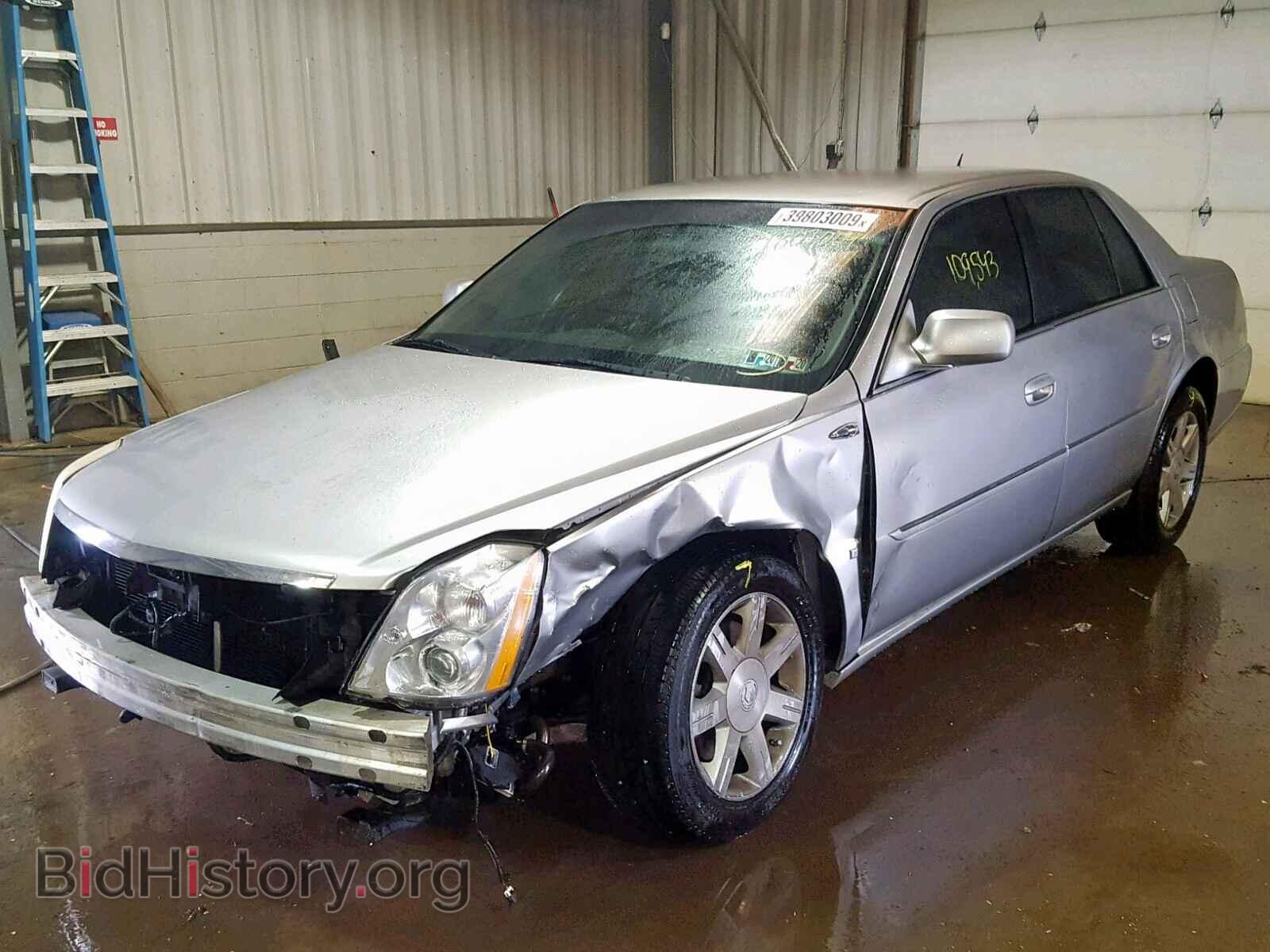 2006 CADILLAC DTS - VIN: 1G6KD57Y56U103845 - Photo 2