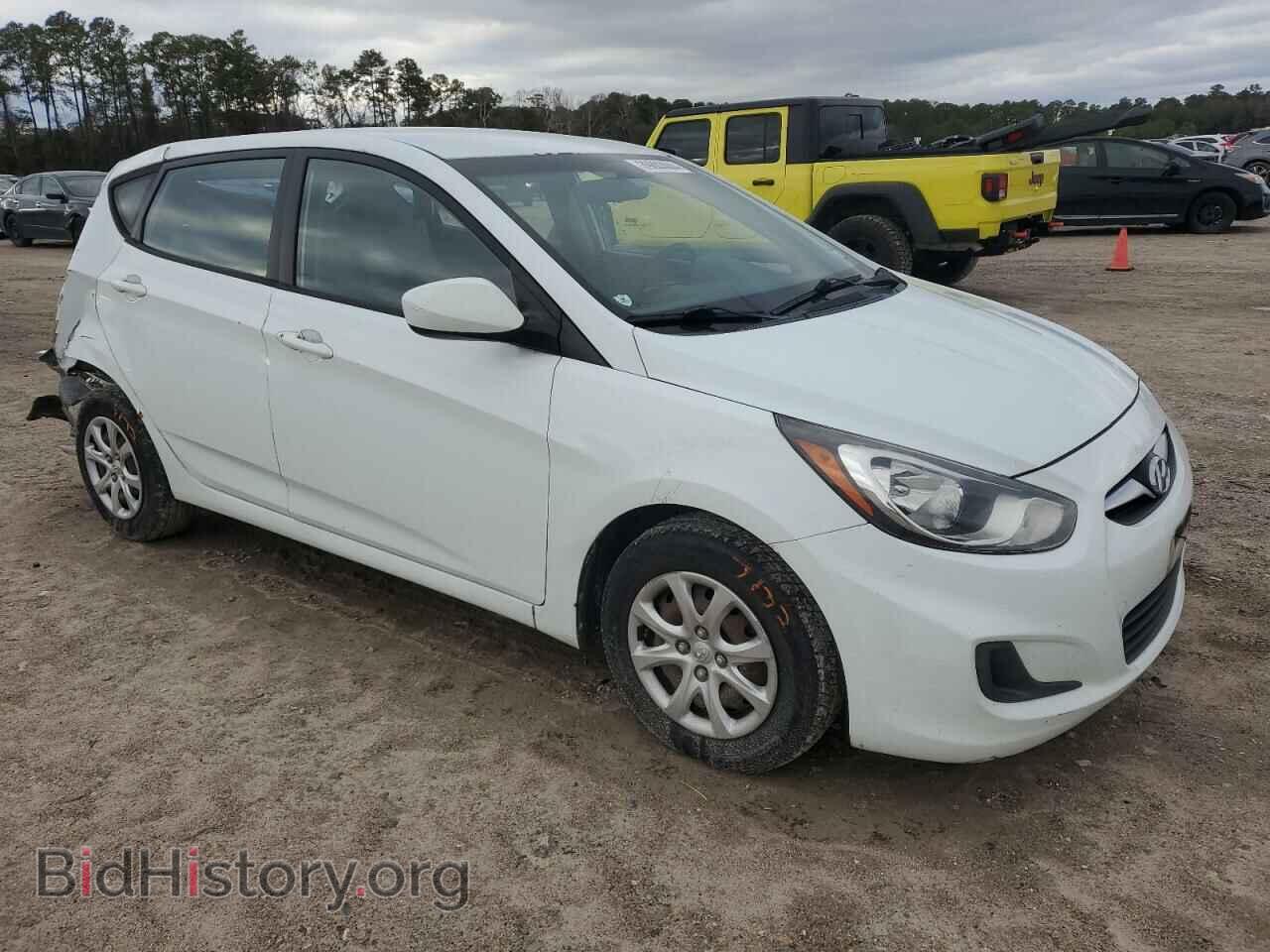 2013 HYUNDAI ACCENT - VIN: KMHCT5AE3DU130974 - Фото 4