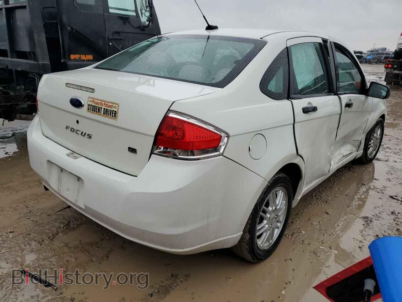 2009 FORD FOCUS - VIN: 1FAHP35N89W213072 - Фото 3