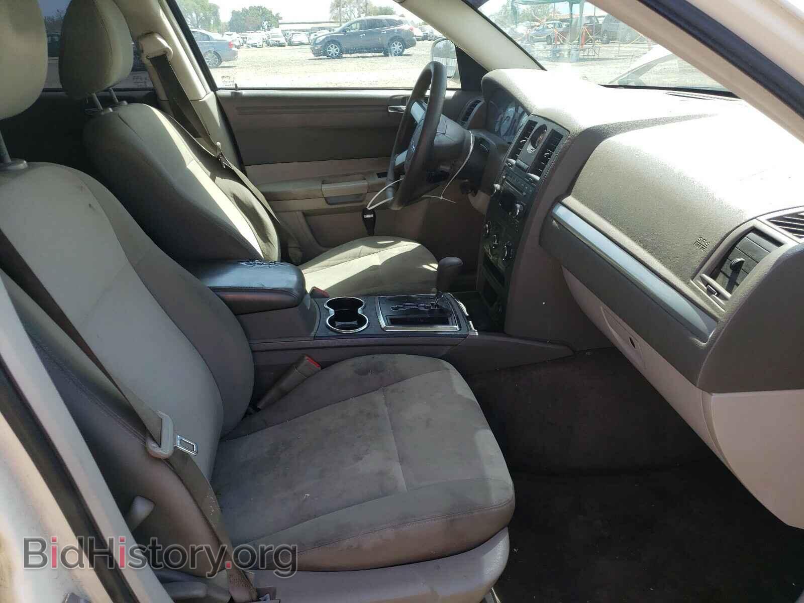 2008 CHRYSLER 300 - VIN: 2C3KA43R38H189617 - Фото 5