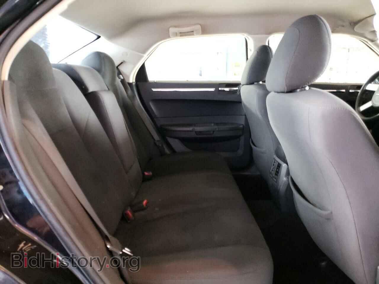 2010 CHRYSLER 300 - VIN: 2C3CA4CD2AH241981 - Фото 6