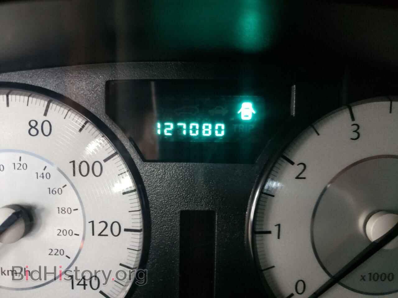 2010 CHRYSLER 300 - VIN: 2C3CA4CD2AH241981 - Фото 8