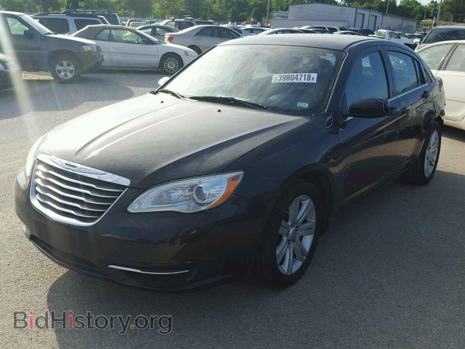2013 CHRYSLER 200 - VIN: 1C3CCBAB3DN704951 - Photo 2
