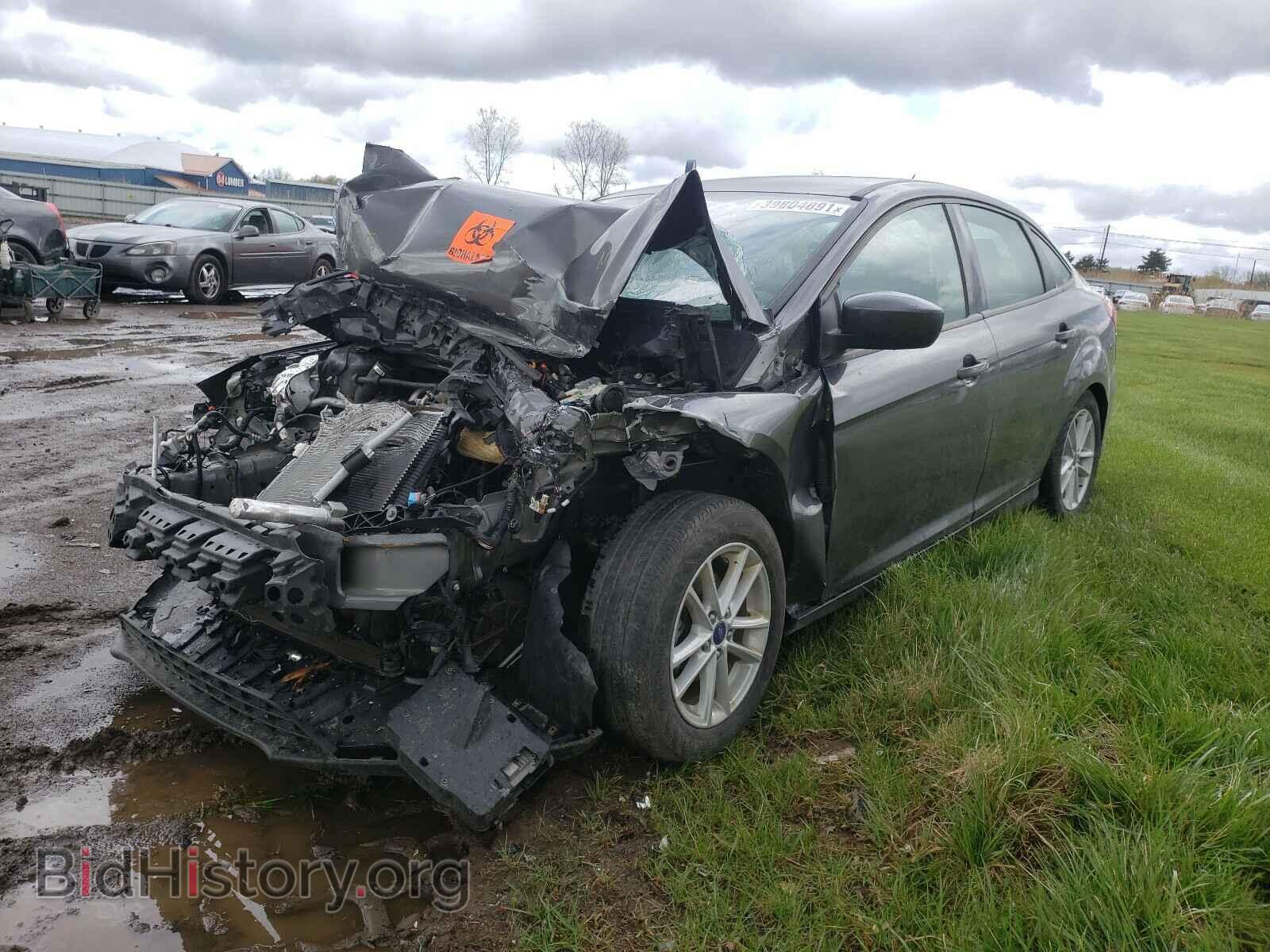 2018 FORD FOCUS - VIN: 1FADP3FE1JL268093 - Фото 2