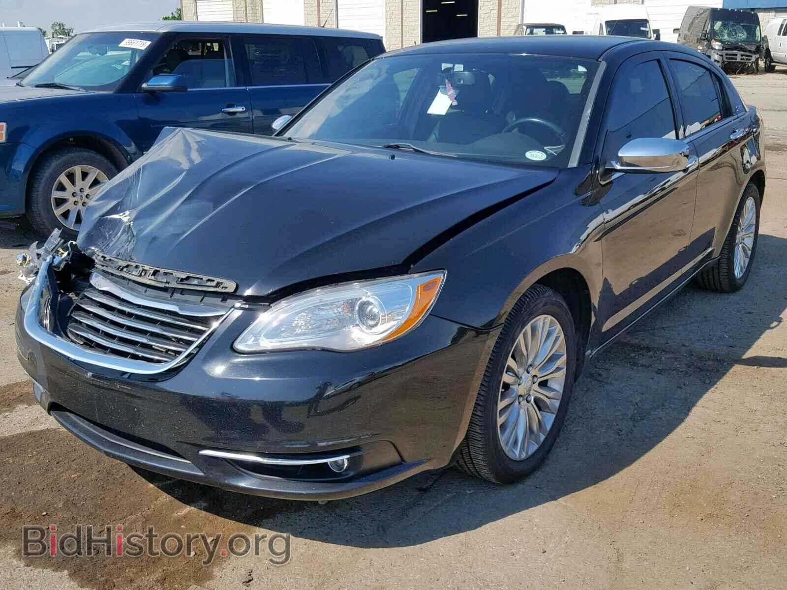 2011 CHRYSLER 200 - VIN: 1C3BC2FG6BN611161 - Фото 2