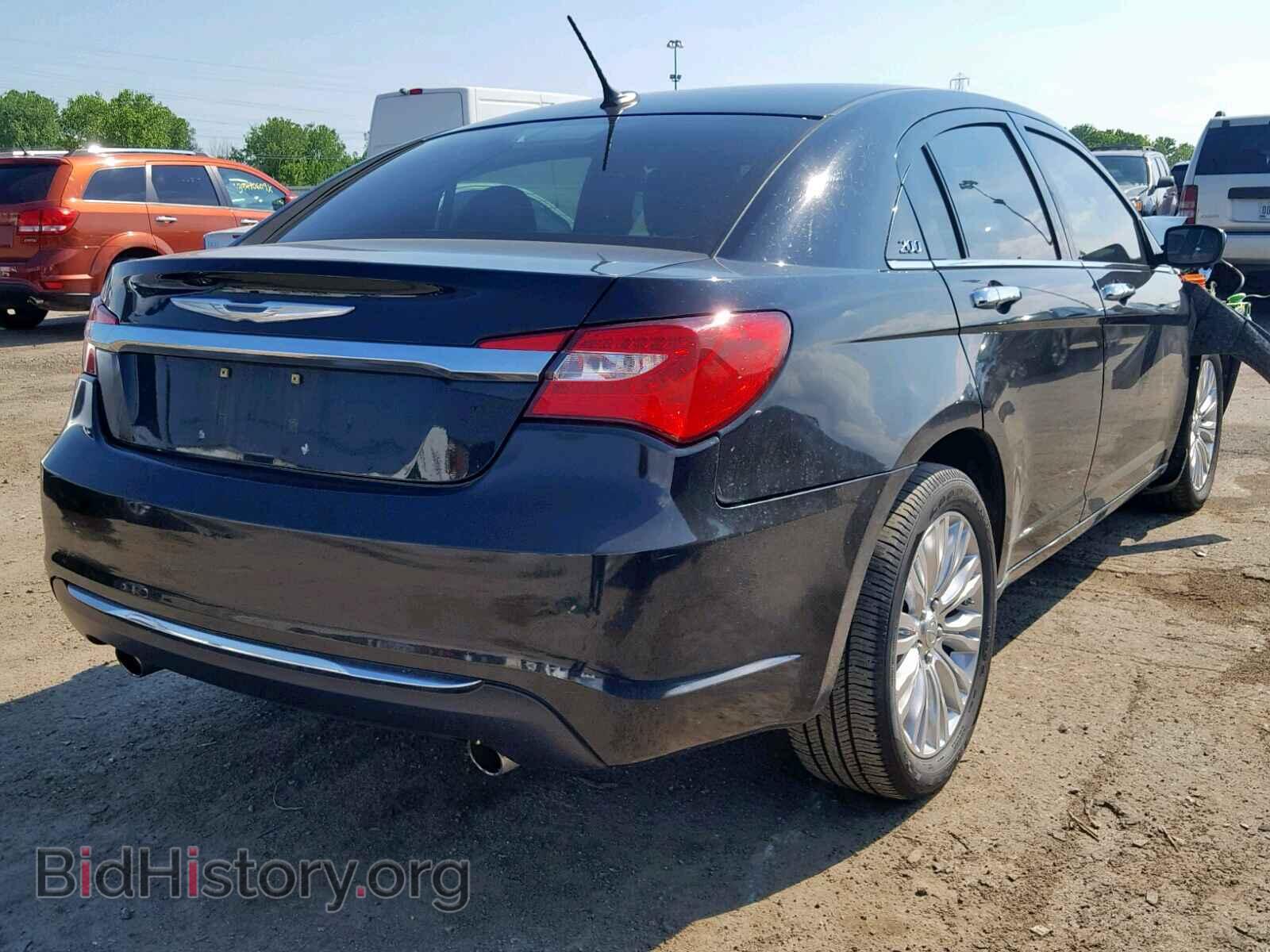 2011 CHRYSLER 200 - VIN: 1C3BC2FG6BN611161 - Фото 4