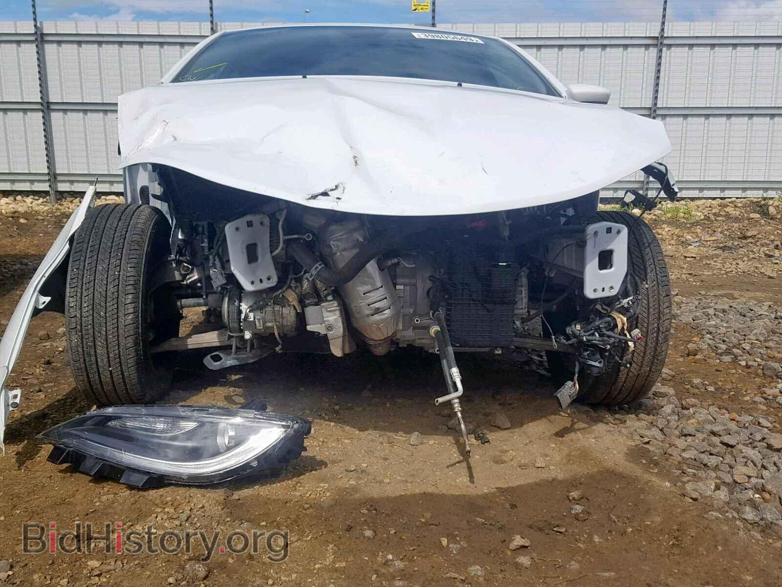2016 CHRYSLER 200 - VIN: 1C3CCCAB3GN193347 - Фото 9