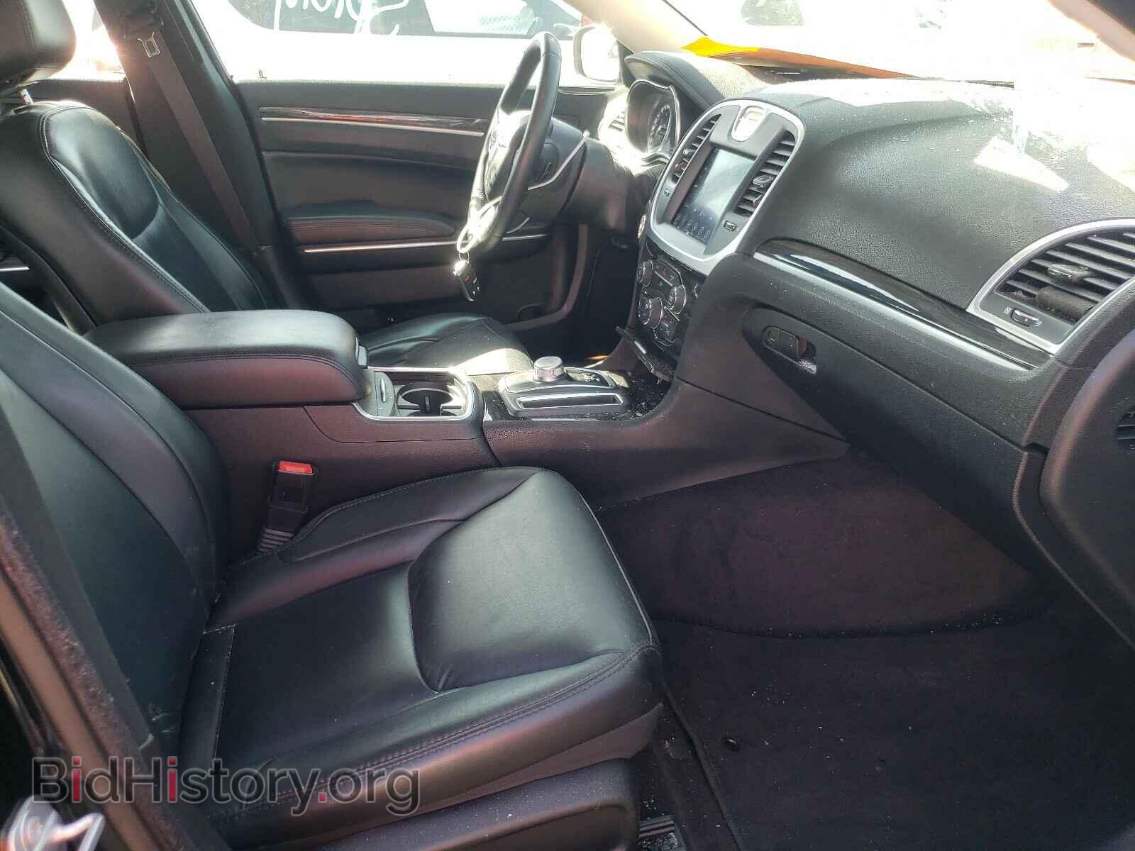 2017 CHRYSLER 300 - VIN: 2C3CCAAG4HH647079 - Фото 5