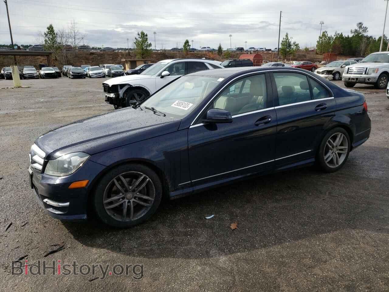 Photo WDDGF4HB1DR269822 - MERCEDES-BENZ C-CLASS 2013