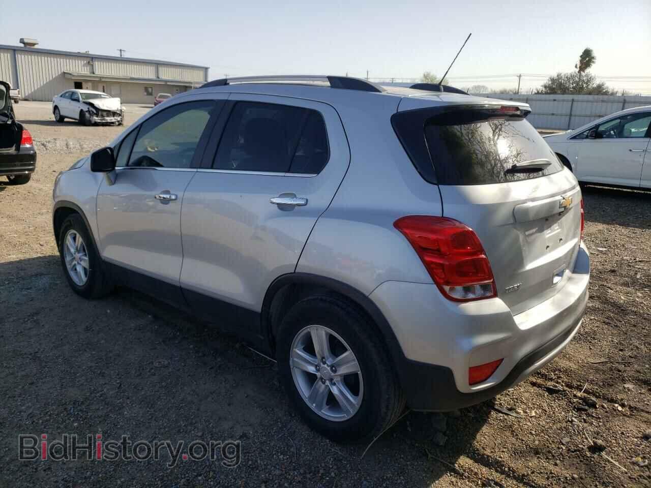 2018 CHEVROLET TRAX - VIN: 3GNCJLSB8JL309897 - Фото 3