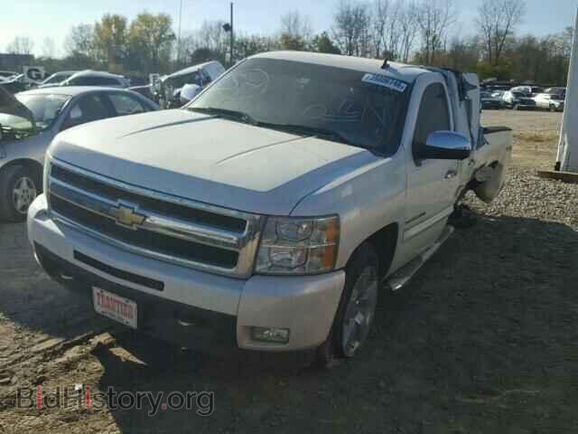 2011 CHEVROLET SILVERADO - VIN: 3GCPKTE32BG234717 - Фото 2