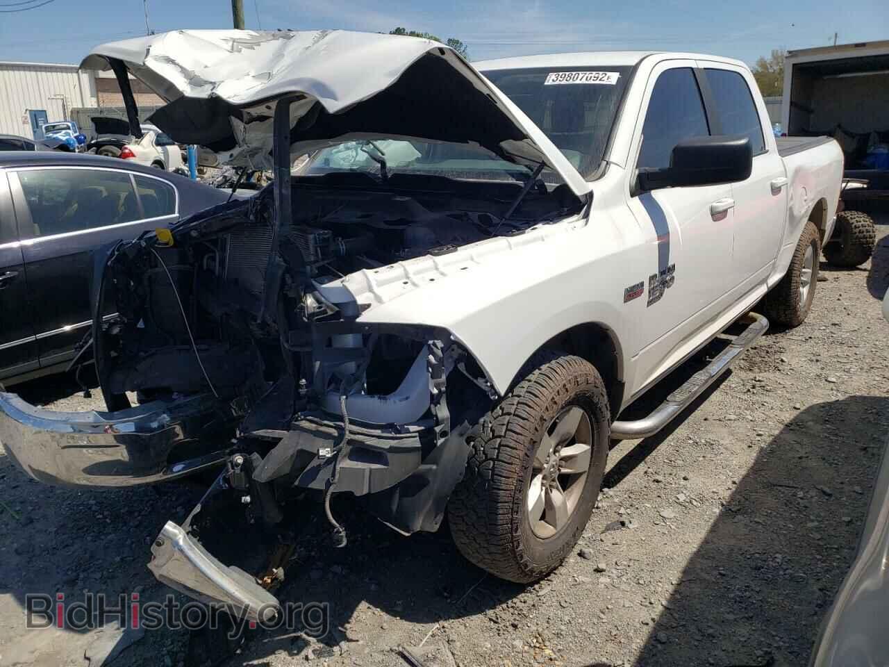 2019 RAM 1500 - VIN: 1C6RR6TT2KS602418 - Фото 2
