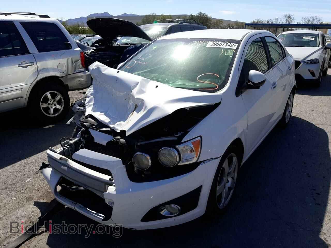 2014 CHEVROLET SONIC - VIN: 1G1JE5SG9E4128128 - Фото 2