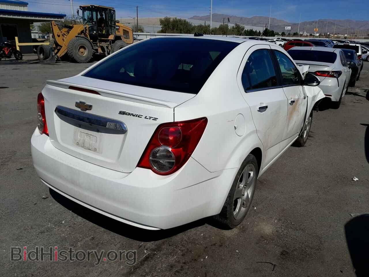 2014 CHEVROLET SONIC - VIN: 1G1JE5SG9E4128128 - Фото 4