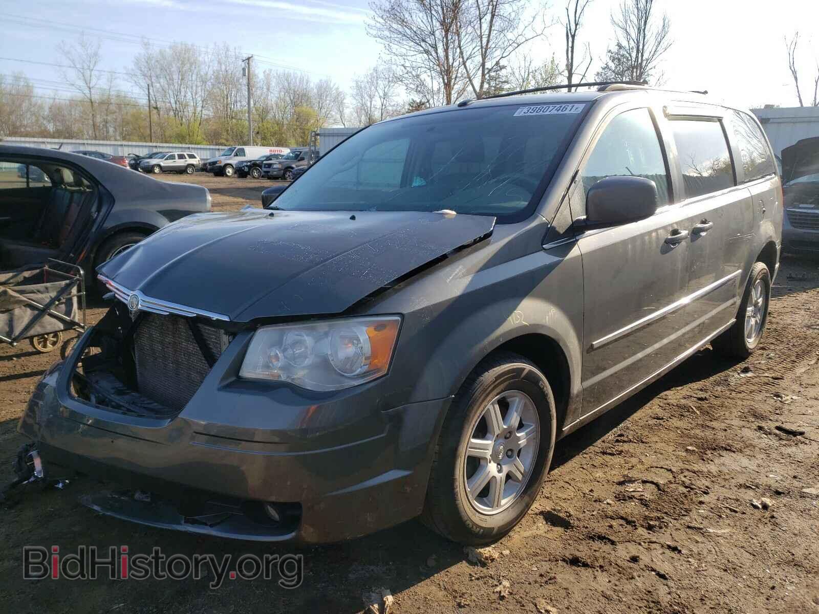 2010 CHRYSLER MINIVAN - VIN: 2A4RR5D16AR217793 - Photo 2