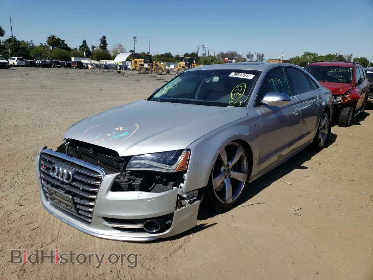 2014 AUDI S8 - VIN: WAUD2AFD1EN005274 - Фото 2