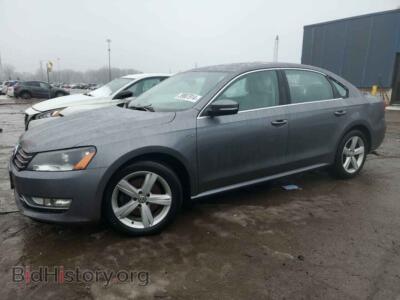 2015 Volkswagen PASSAT S, gray — VIN 1VWAT7A3XFC111074, Copart