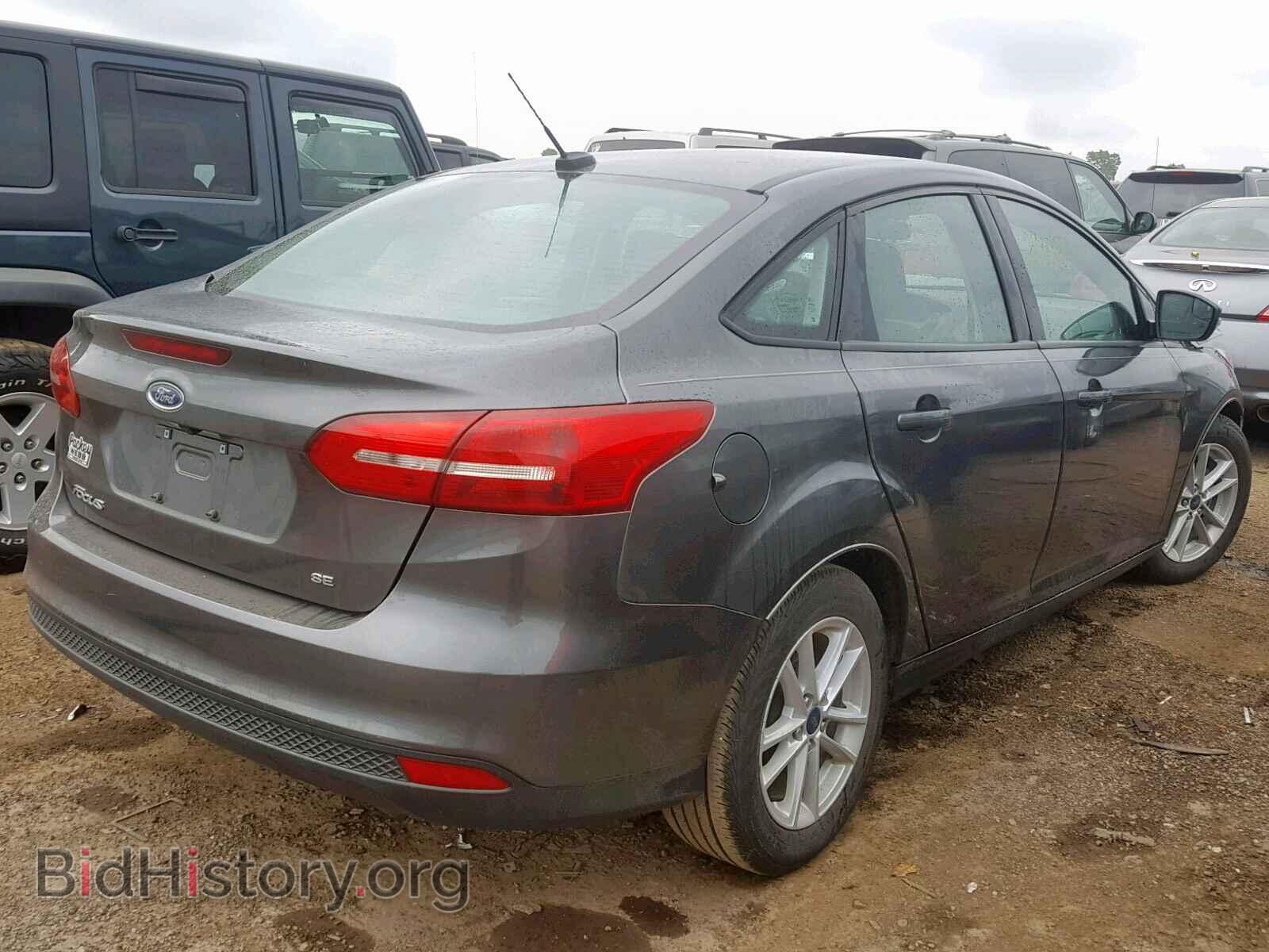 2018 FORD FOCUS SE - VIN: 1FADP3F23JL266898 - Фото 4