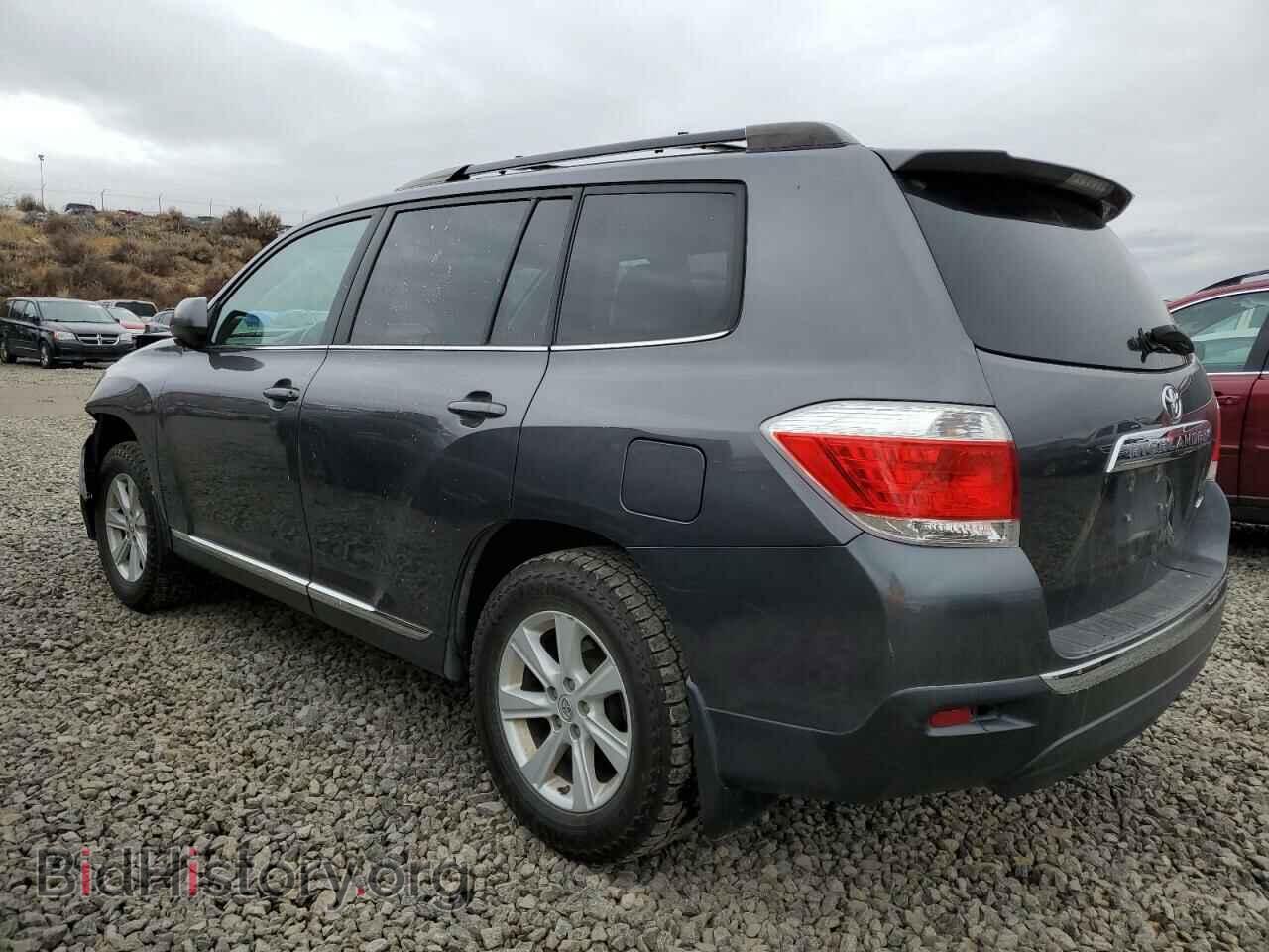 2013 TOYOTA HIGHLANDER - VIN: 5TDBK3EH8DS235879 - Photo 2