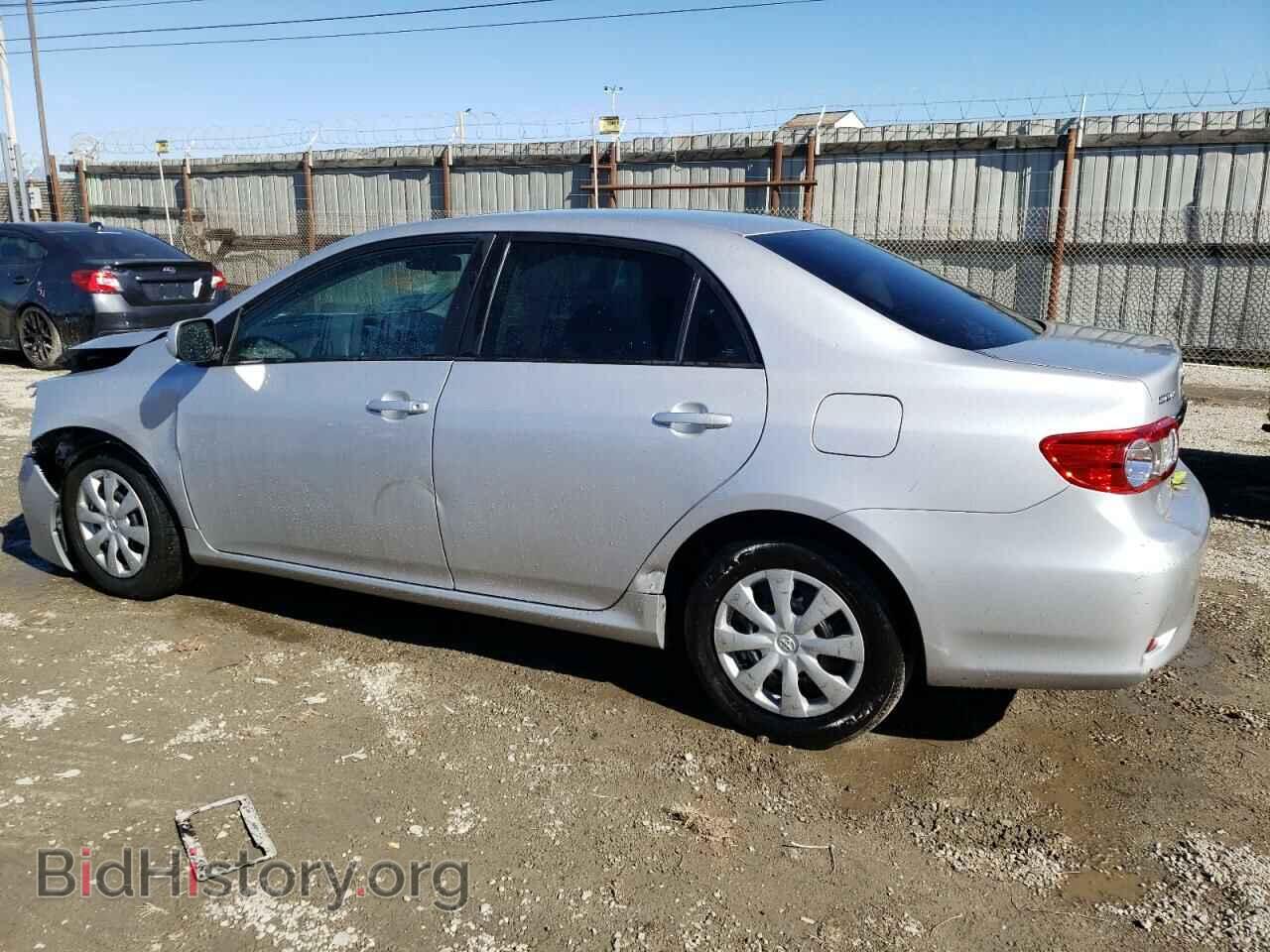 2011 TOYOTA COROLLA - VIN: 2T1BU4EE1BC558005 - Фото 2