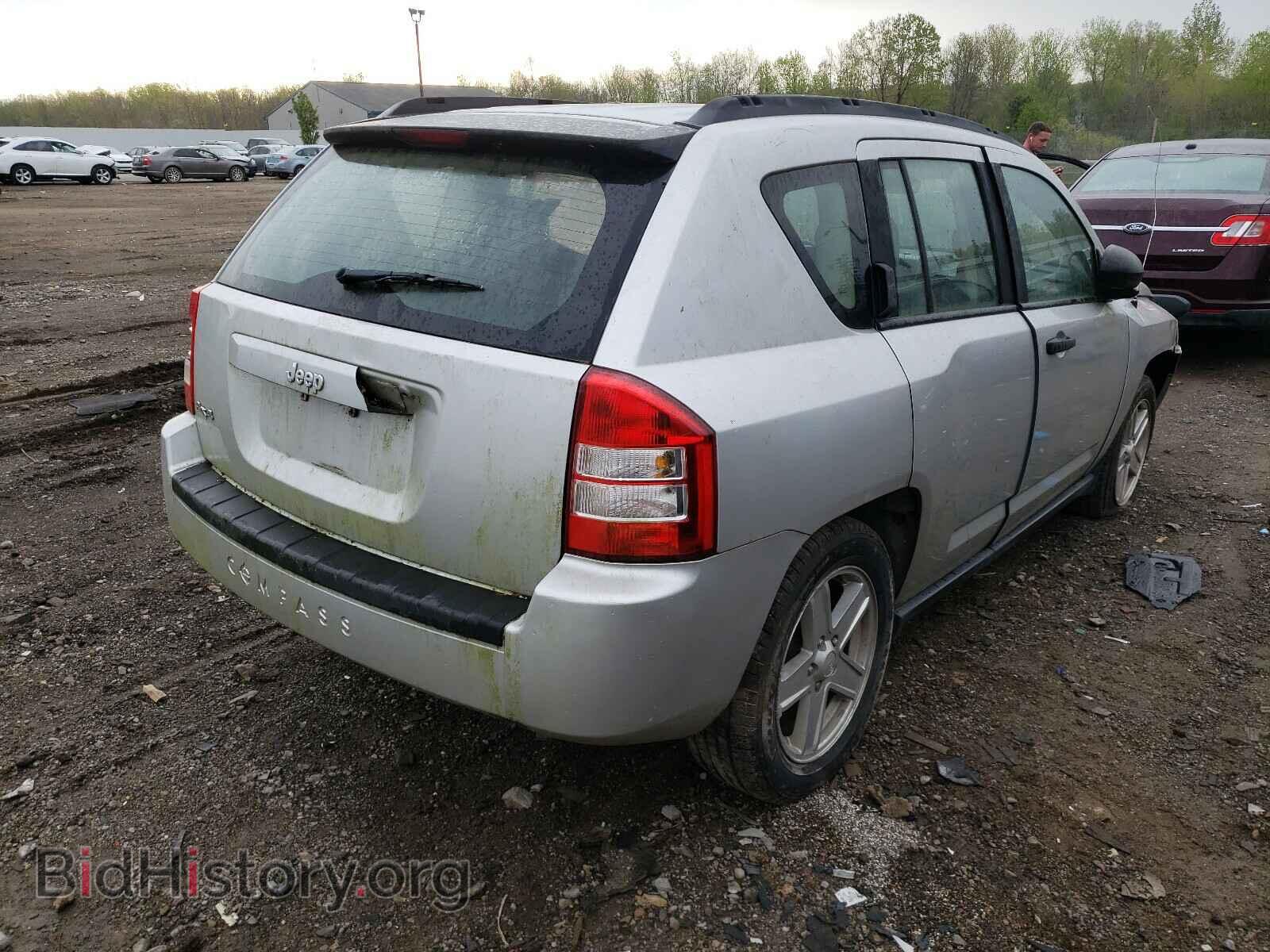 2007 JEEP COMPASS - VIN: 1J8FF47W47D207142 - Фото 4