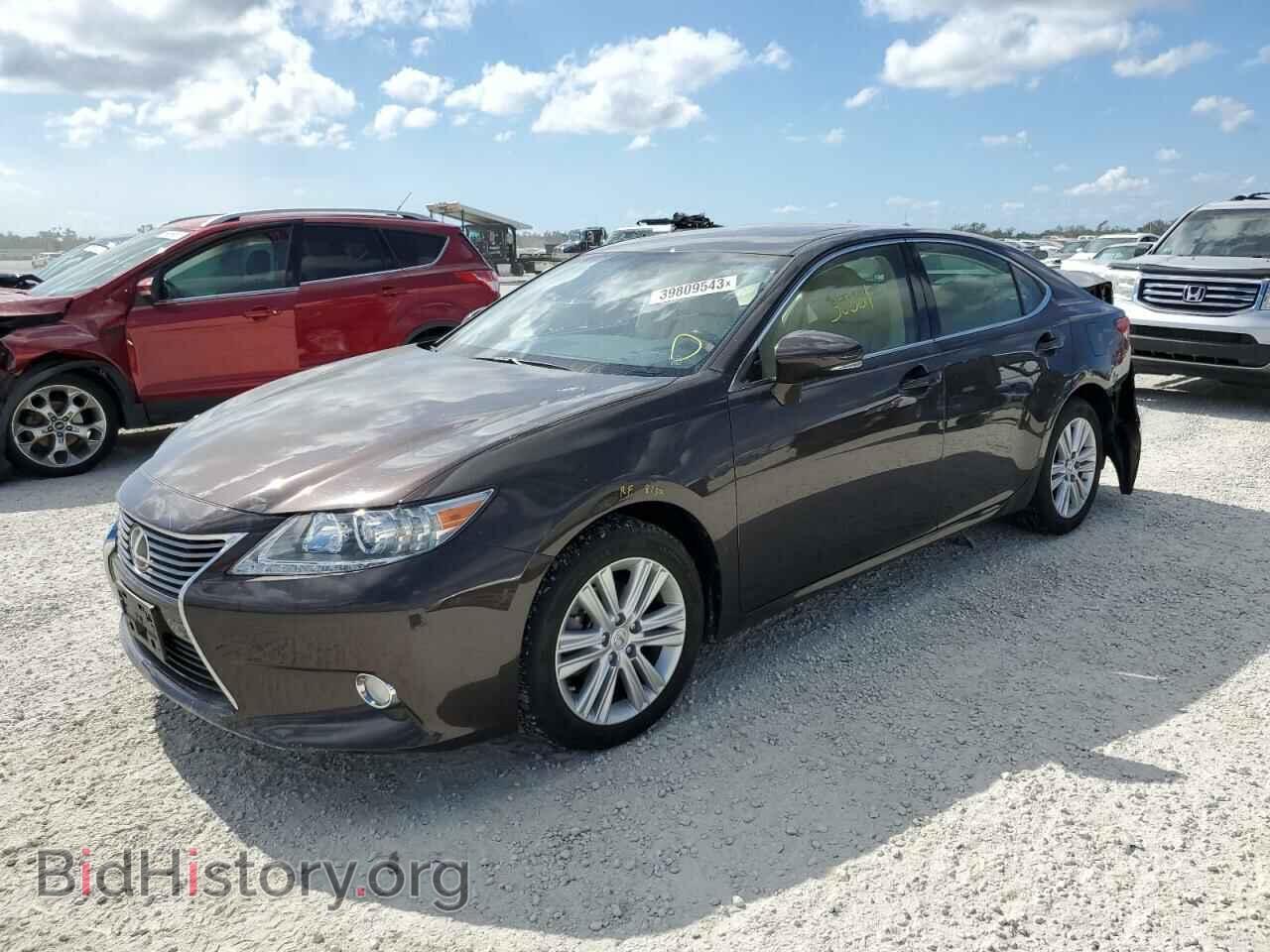 Фотография JTHBK1GGXF2184063 - LEXUS ES350 2015
