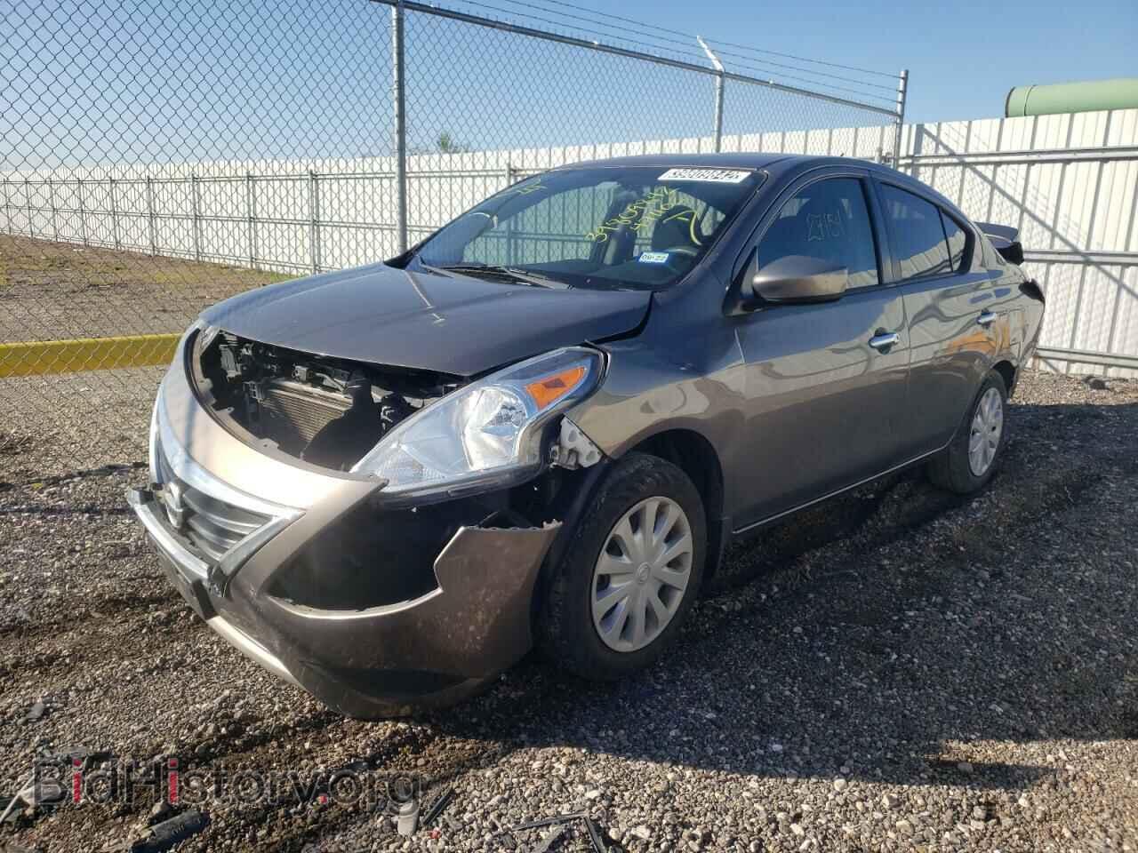 2017 NISSAN VERSA - VIN: 3N1CN7AP1HK471102 - Фото 2