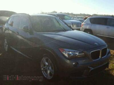 2015 BMW X1, темно-серый — VIN WBAVM1C51FV499004, Copart