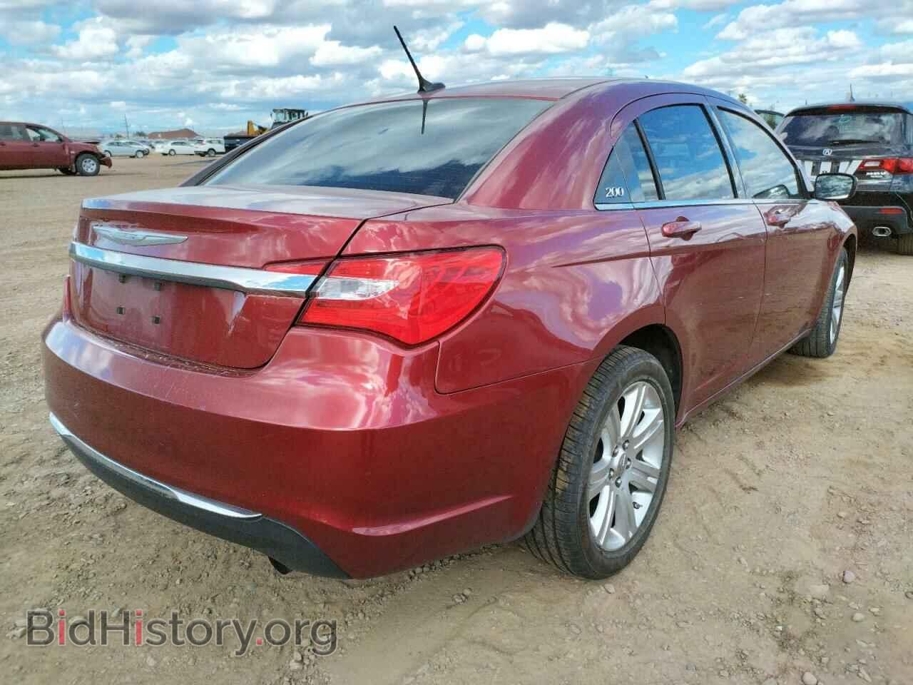2013 CHRYSLER 200 - VIN: 1C3CCBBB2DN505470 - Фото 4