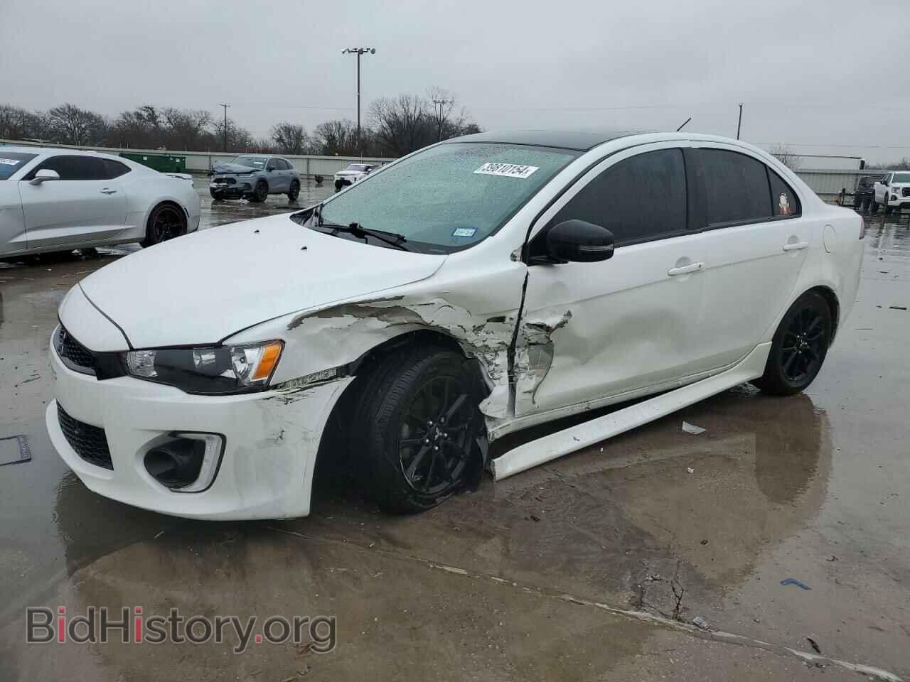 Photo JA32U2FU5HU010979 - MITSUBISHI LANCER 2017