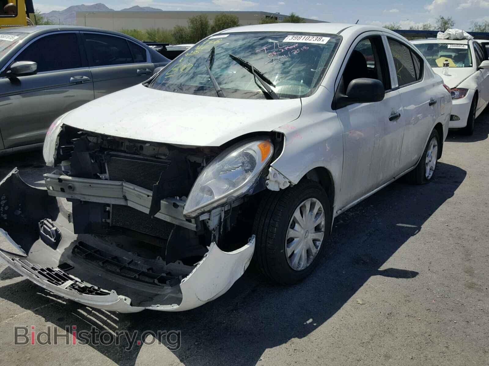 2013 NISSAN VERSA - VIN: 3N1CN7AP9DL843323 - Фото 2
