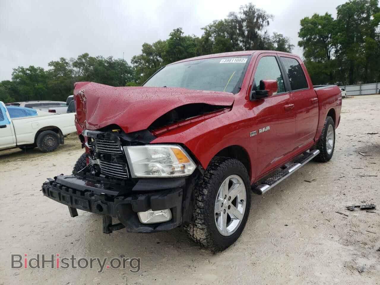 2010 DODGE RAM 1500 - VIN: 1D7RB1CT0AS206475 - Фото 2