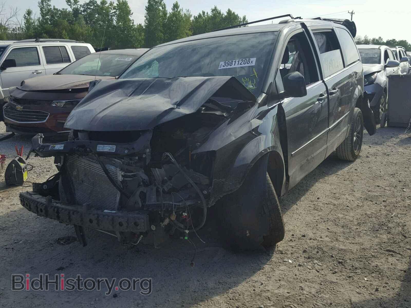 2017 DODGE CARAVAN - VIN: 2C4RDGCG4HR566922 - Photo 2
