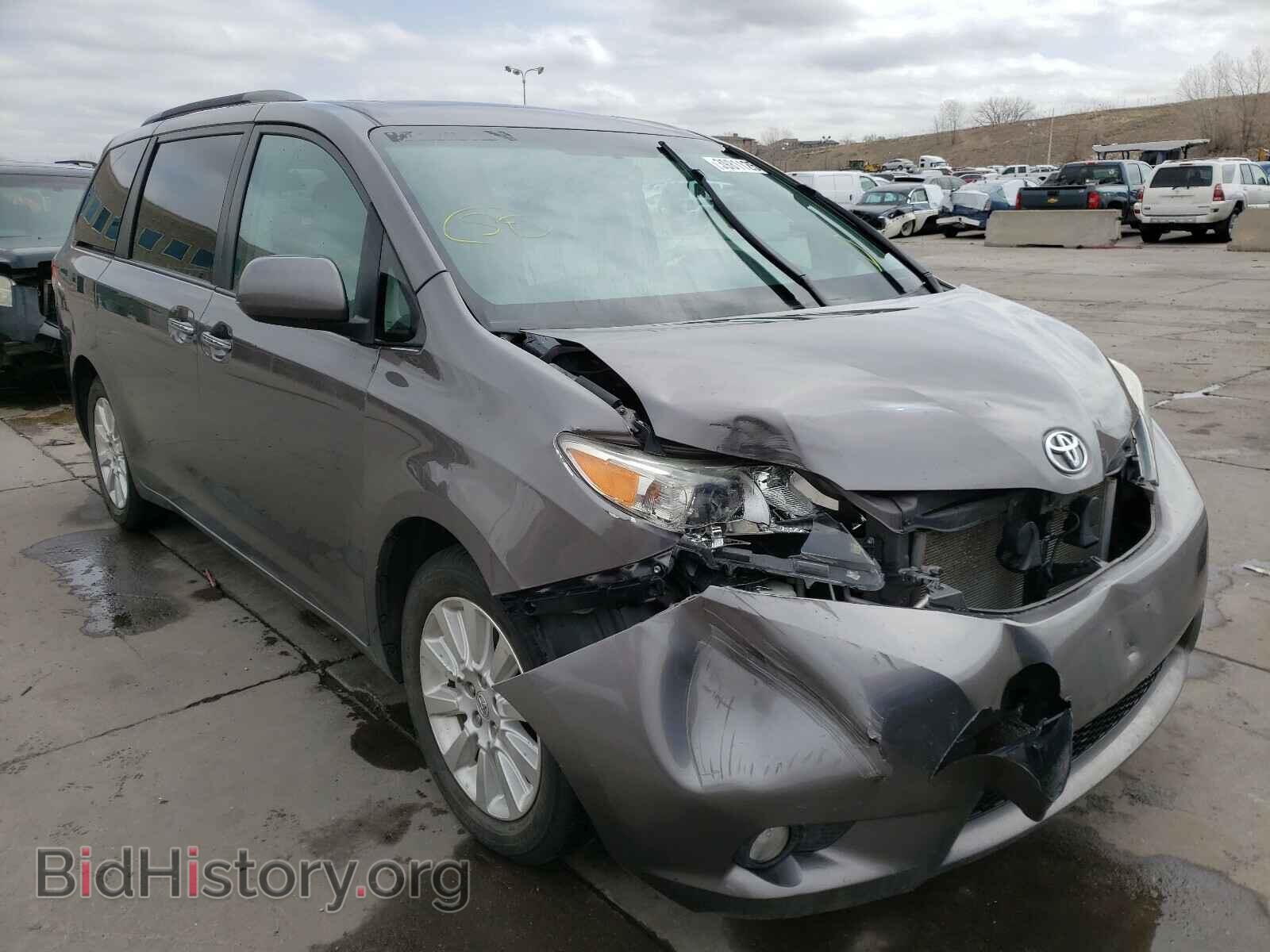 Фотография 5TDDK3DC0BS025143 - TOYOTA SIENNA 2011