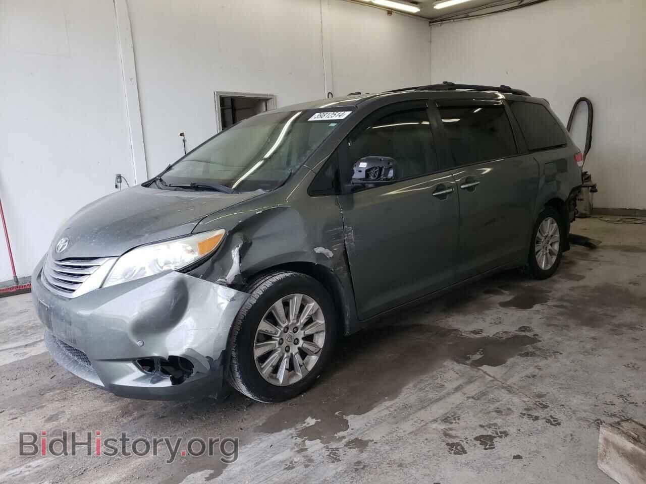 Photo 5TDDK3DC5BS026000 - TOYOTA All Models 2011