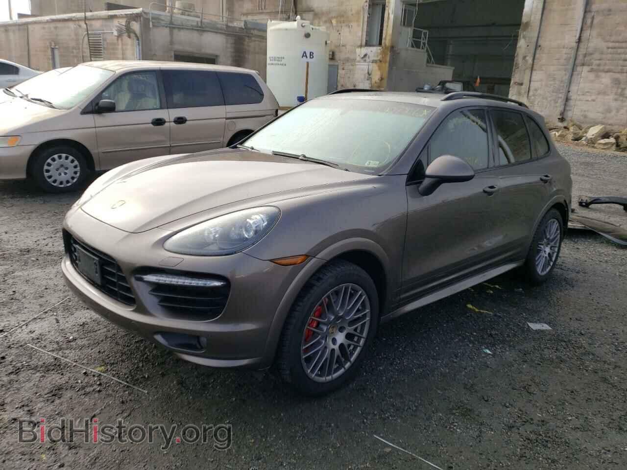 2013 PORSCHE CAYENNE - VIN: WP1AD2A28DLA76802 - Фото 2