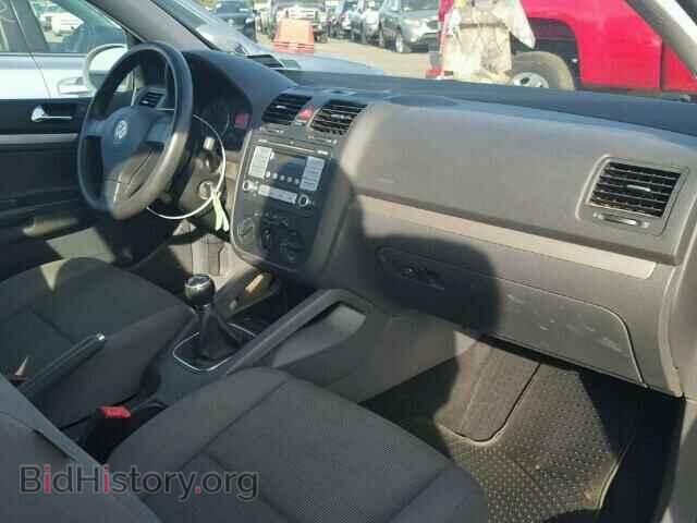 2009 VOLKSWAGEN RABBIT - VIN: WVWAB71K29W060587 - Фото 5