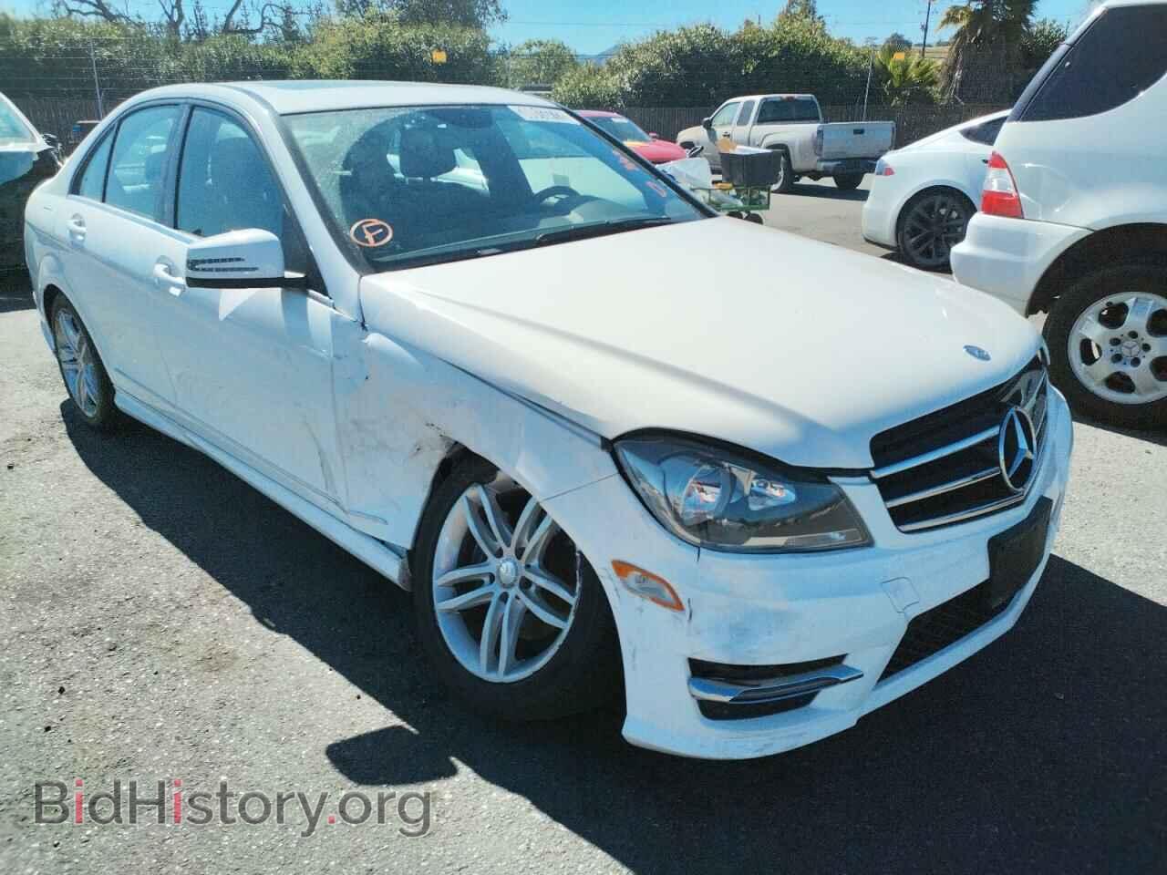 Photo WDDGF4HB0EA959822 - MERCEDES-BENZ C-CLASS 2014