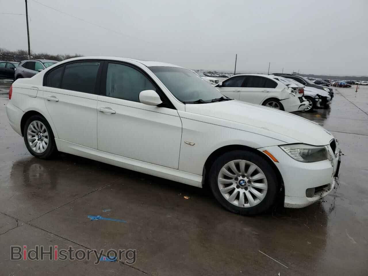 2009 BMW 3 SERIES - VIN: WBAPH77599NM30236 - Фото 4