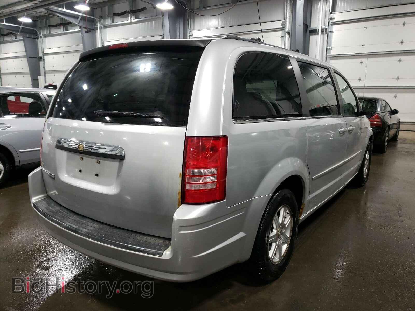 2008 CHRYSLER MINIVAN - VIN: 2A8HR54P08R840433 - Фото 4