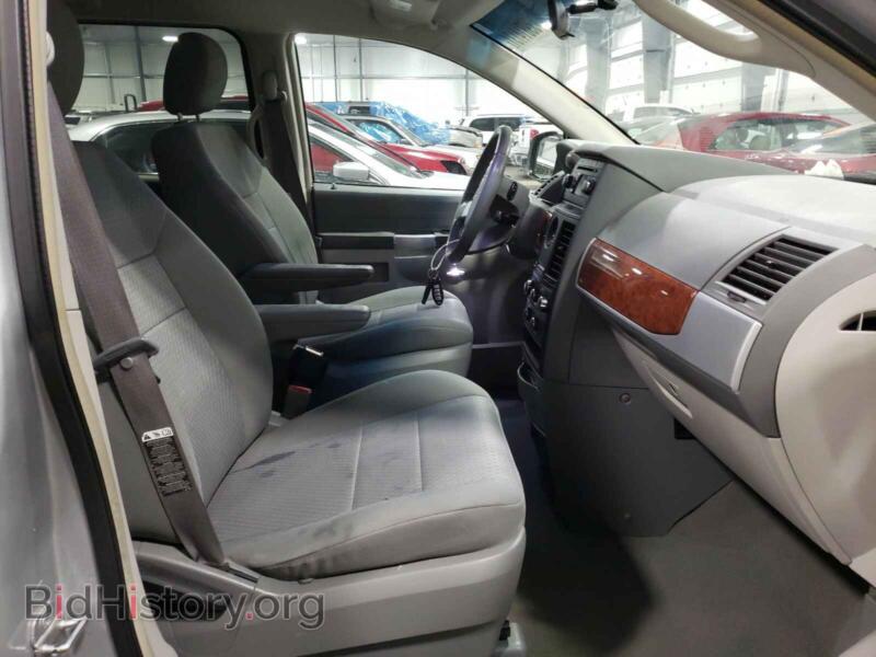 2008 Chrysler MINIVAN (VIN 2A8HR54P08R840433) — фото 5 из 10